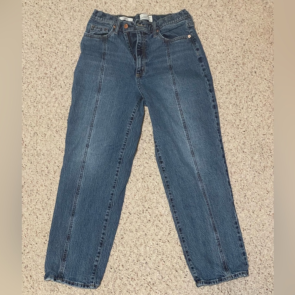 Universal Thread Dark Blue Ankle Jeans